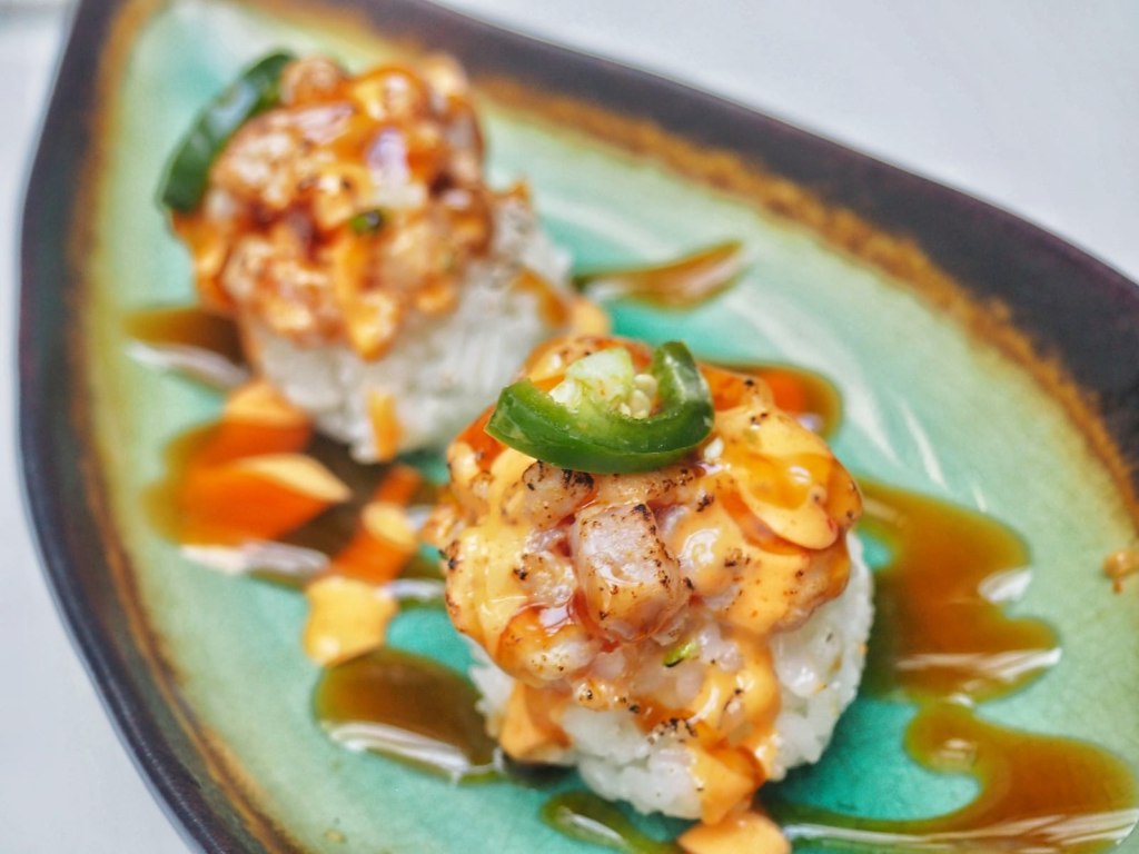 Spicy tuna flambeado