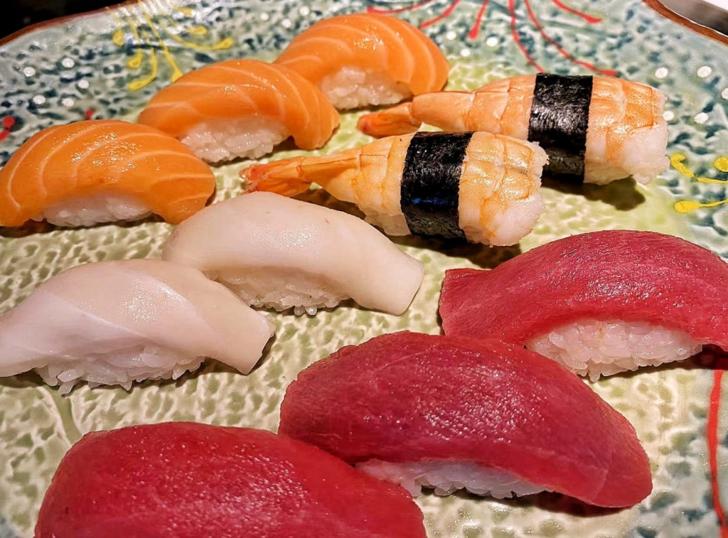 Mixto/ combo nigiri (10 unidades sobre arroz)