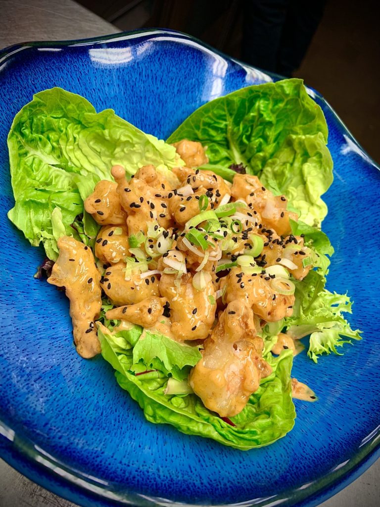 “Popcorns” de langostinos en tempura